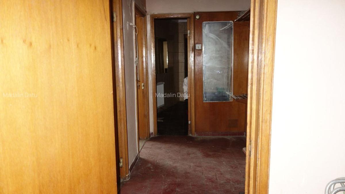 Calea  Victoriei-Piata Sfintii Voievozi: 171mp+55 mp terasa - 6