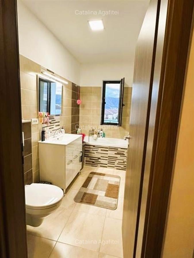 Apartament 3 camere, decomandat, etaj 2 din 3.Cartier Florilor Ghimbav - 7