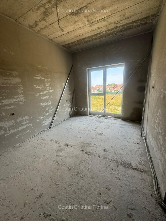 Apartament cu 2 camere semidecomandat în Moșnița Nouă - 4