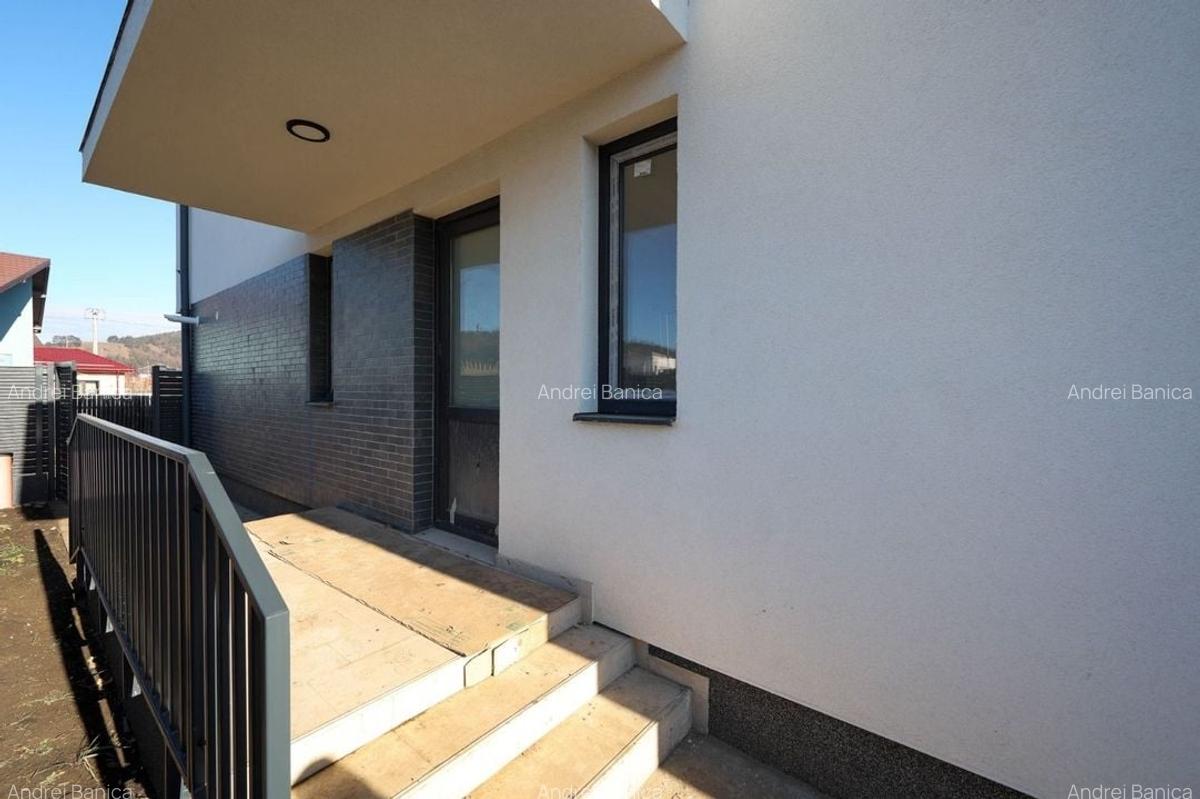 Casă Tip Duplex de Vânzare în Sânpetru | La Poalele Dealului Lempes - 30 Casă Tip Duplex de Vânzare în Sânpetru | La Poalele Dealului Lempes - 30