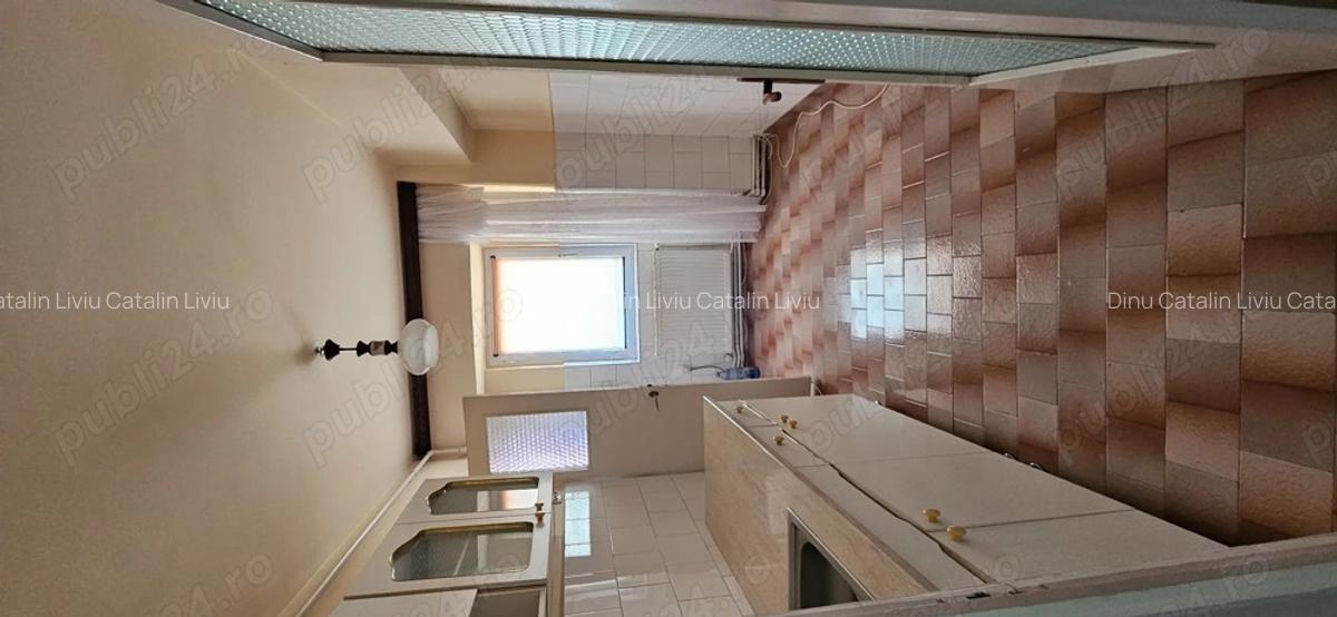 Apartament 3 camere, dec, 67 mp, Et. 4, Str. Pietei, Bl. 30, Zona Pod - 8 Apartament 3 camere, dec, 67 mp, Et. 4, Str. Pietei, Bl. 30, Zona Pod - 8