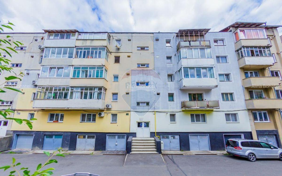 DE VANZARE pe Bld. Unirii- apartament cu 3 camere, boxa ?... - 16