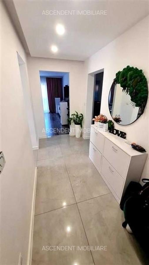 Apartament cu 3 camere decomandat în Central - 3