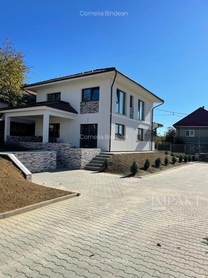 Ansamblu de 3 case la vanzare  in Chinteni! - 8