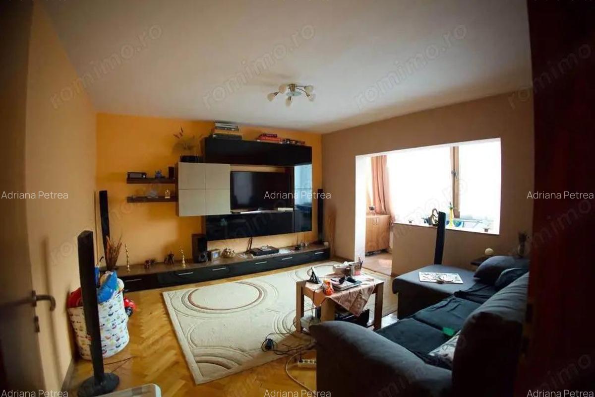 Etaj 2- 3 cam decomandat Bucovinei-Torontalului centrala proprie - 1