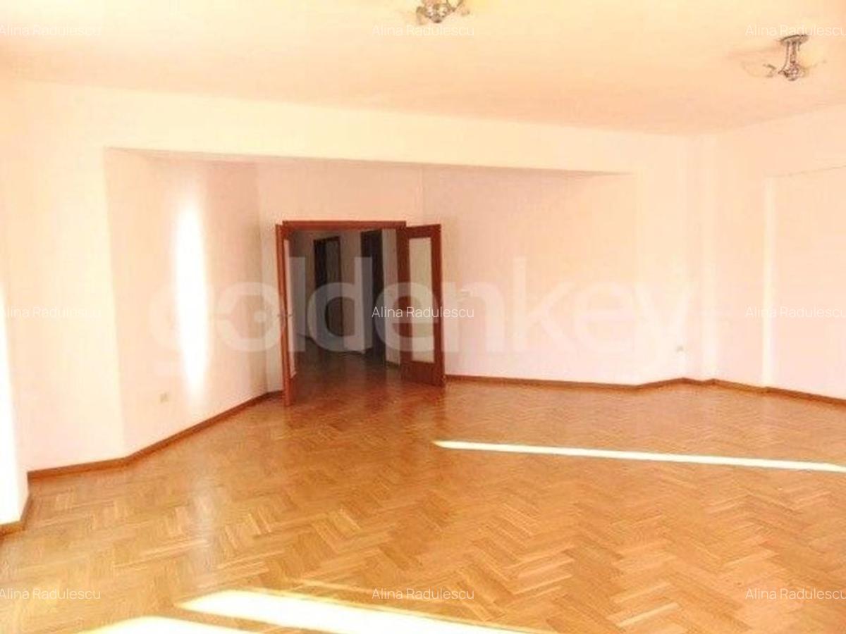 Apartament cu 3 camere potrivit pentru birou cat si pentru rezidenta - 4