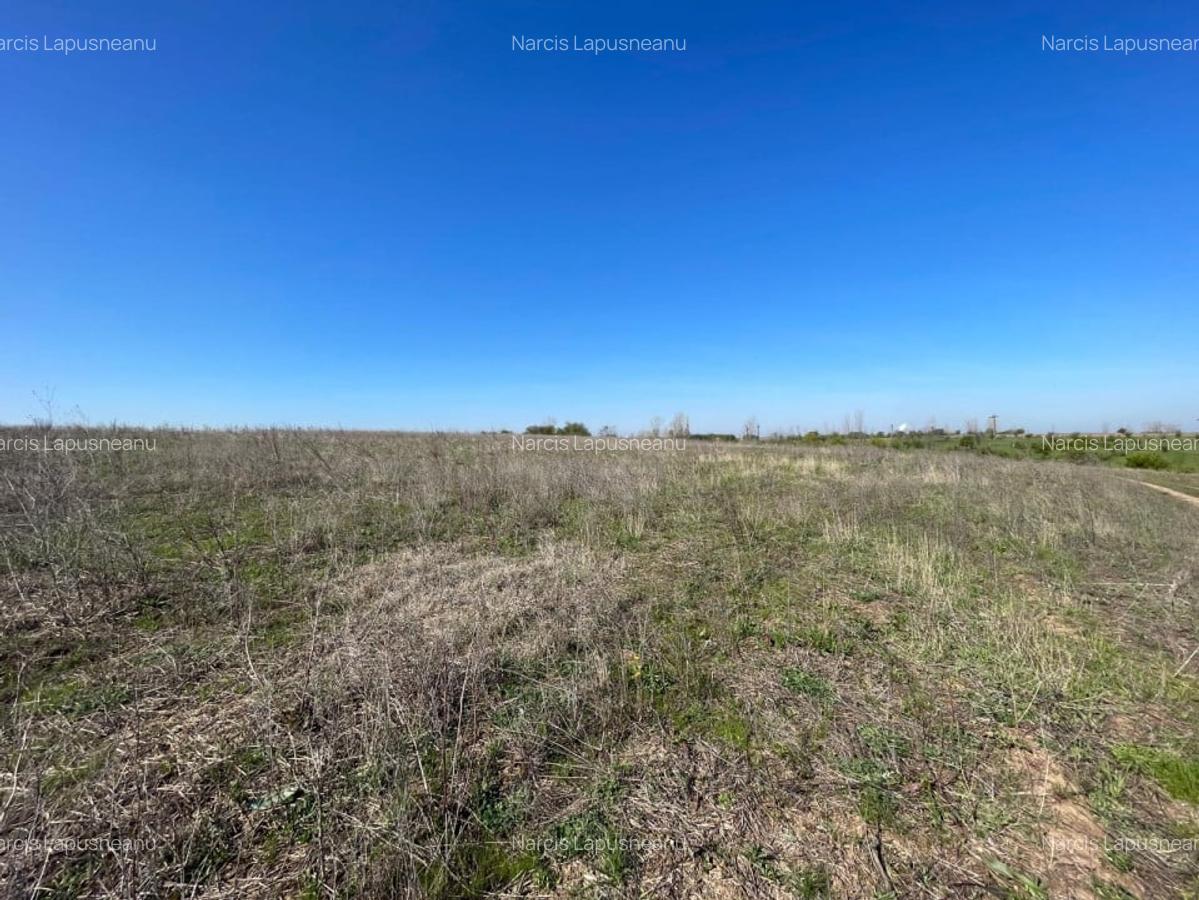 Teren intravilan 1111mp Ghercesti cu vizibilitate panoramica  la drumul expres - 1