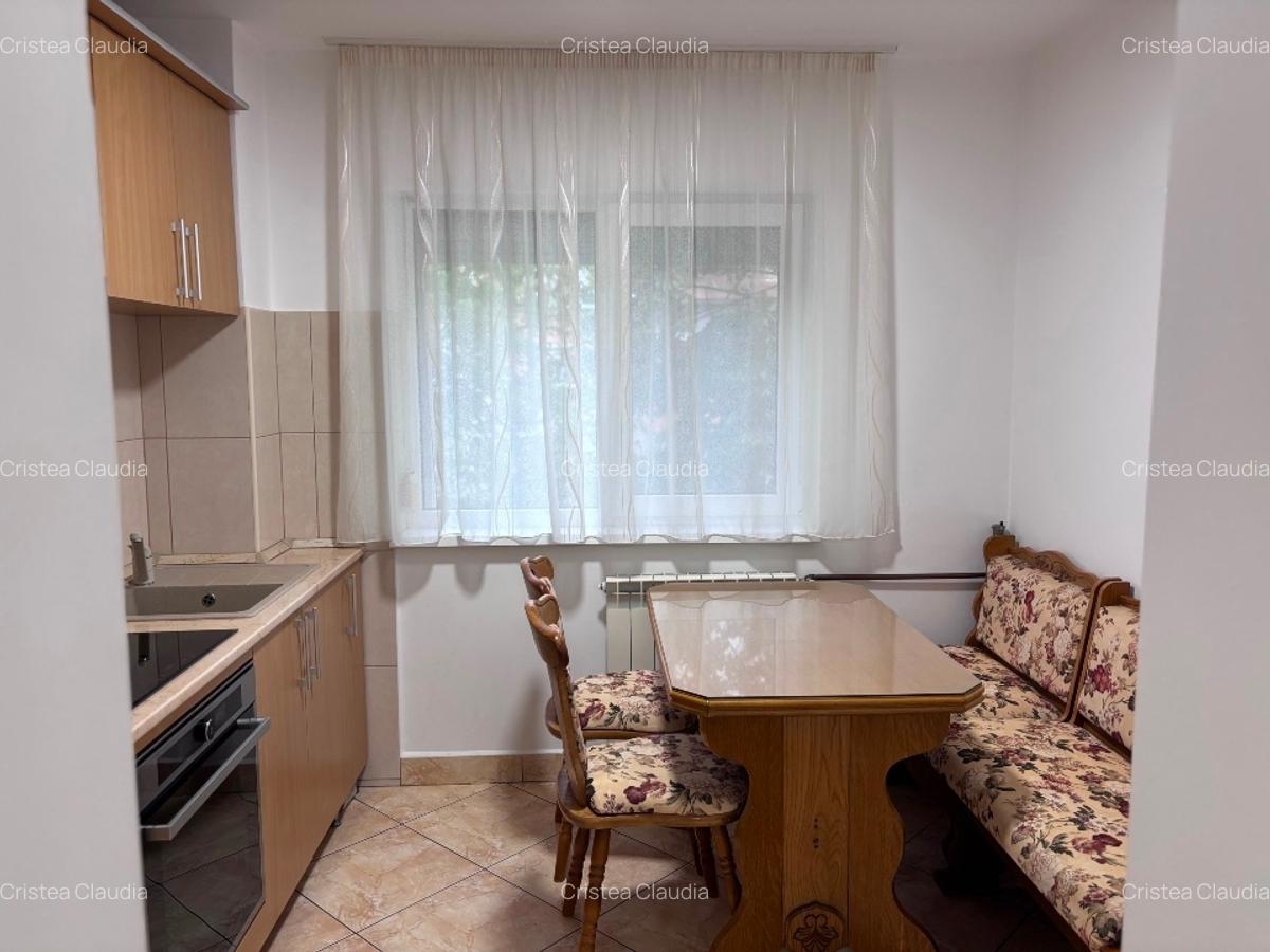 Vând apartament 3 camere Nufarul Oradea - 6