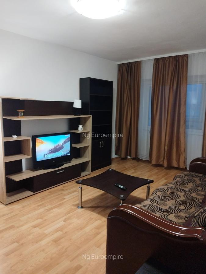 Inchiriez apartament 3 camere zona Faleza Nord, 650 EURO - 1