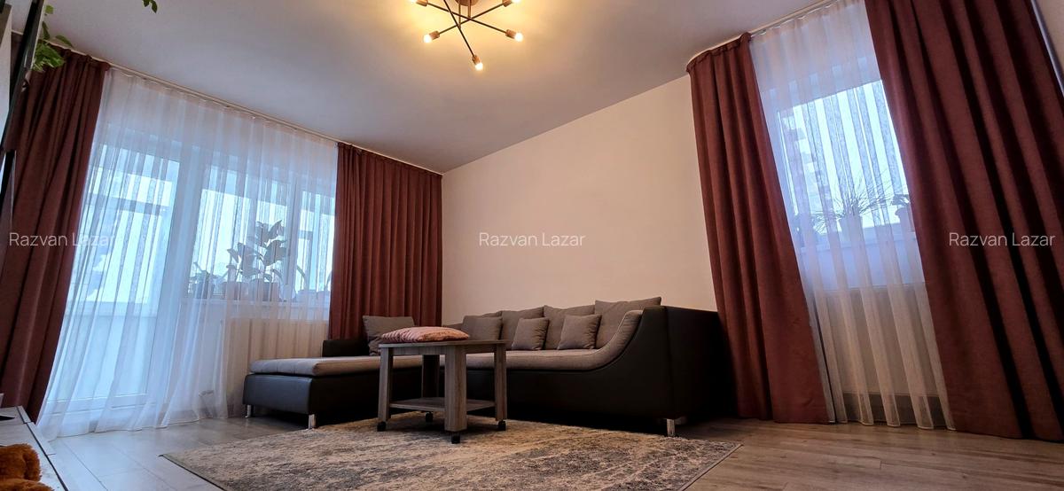 Apartament cu 3 camere decomandat, mobilat în Apărătorii Patriei - 1