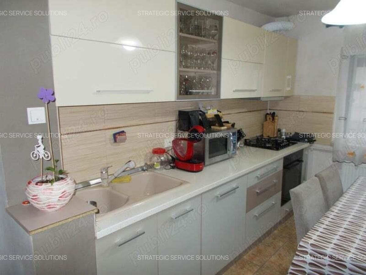 Apartament 3 camere decomandat, Timisoara, zona C. Martirilor, et. 4 acoperis, mobilat, utilat - 8
