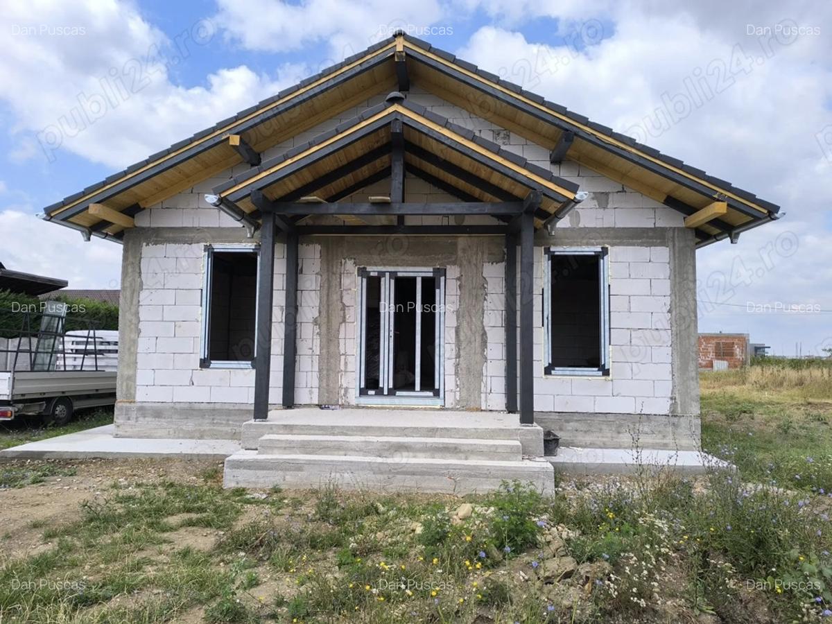 Vand casa noua in Nojorid (la ro?u) - 7