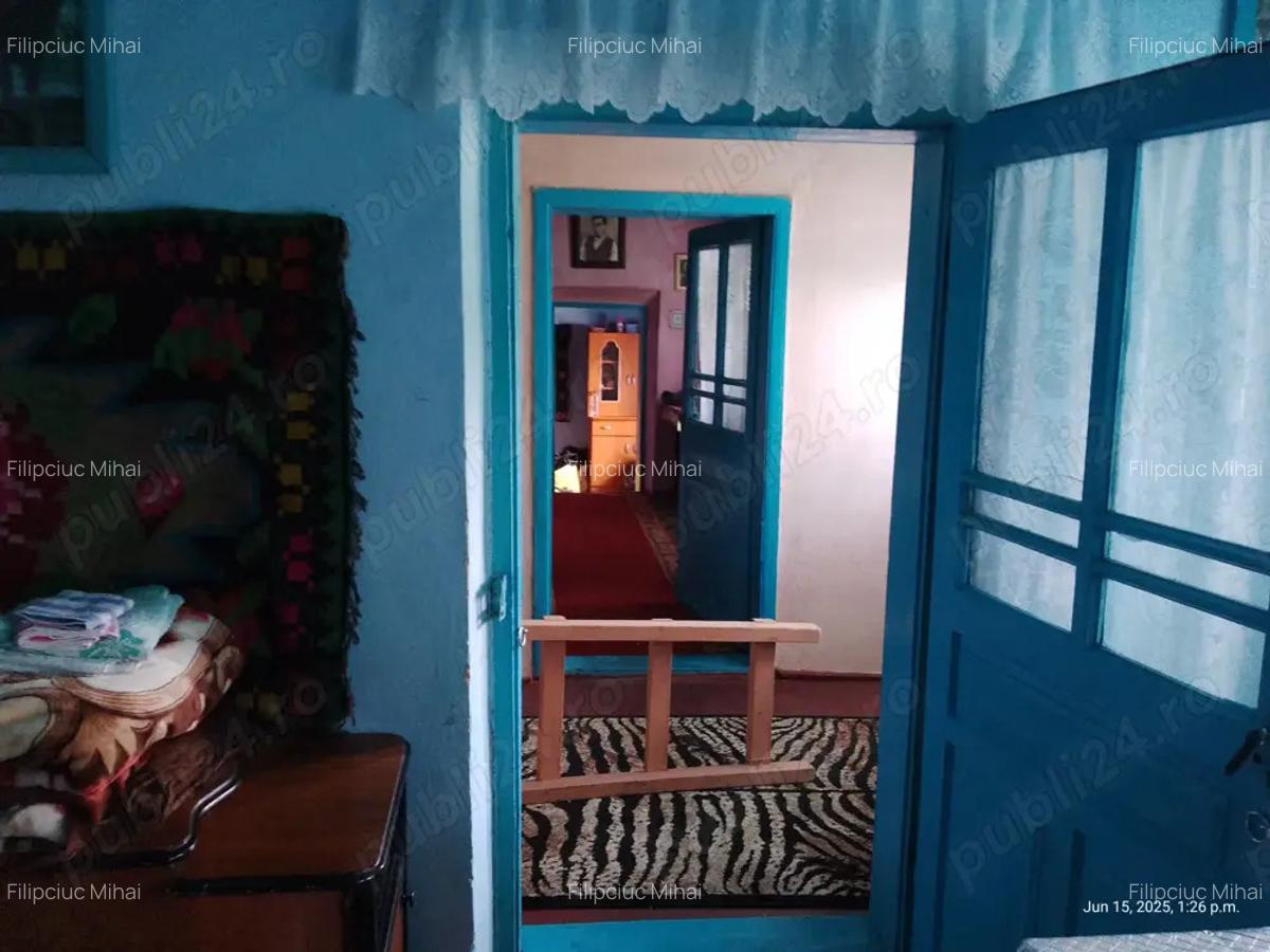 Casa batraneasca la tara - 1