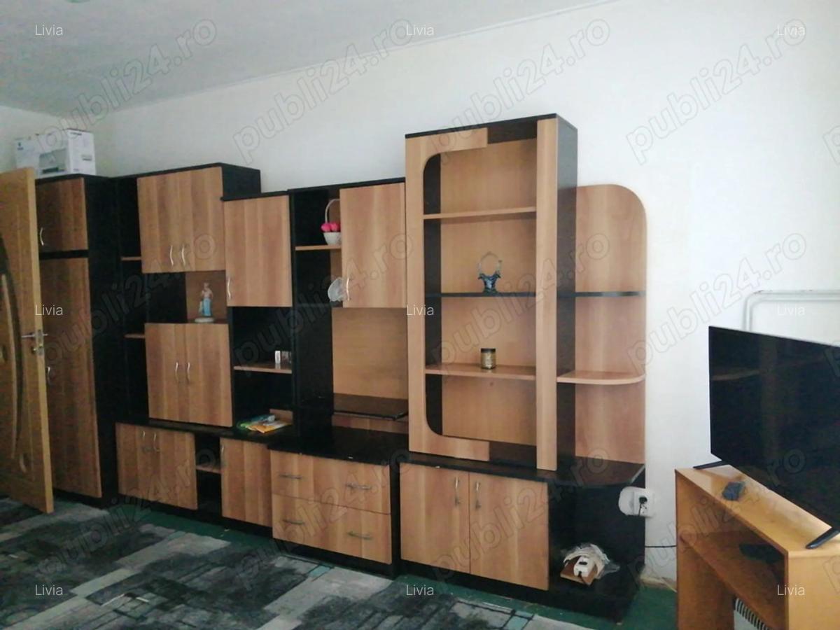 Inchiriez garsoniera, Re?i?a, Tineretului , Bl 1 - 3