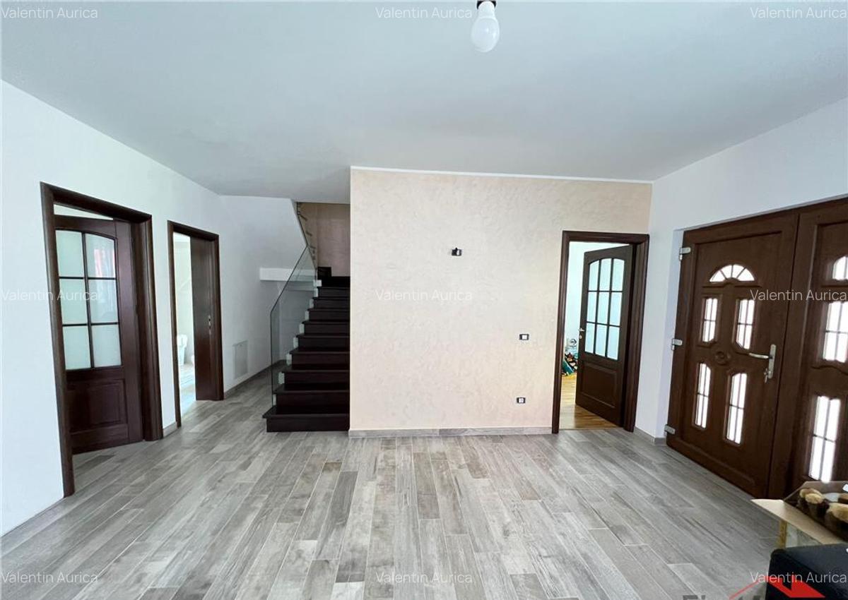 Vila P 1 de in zona Laminoru SUD - 1