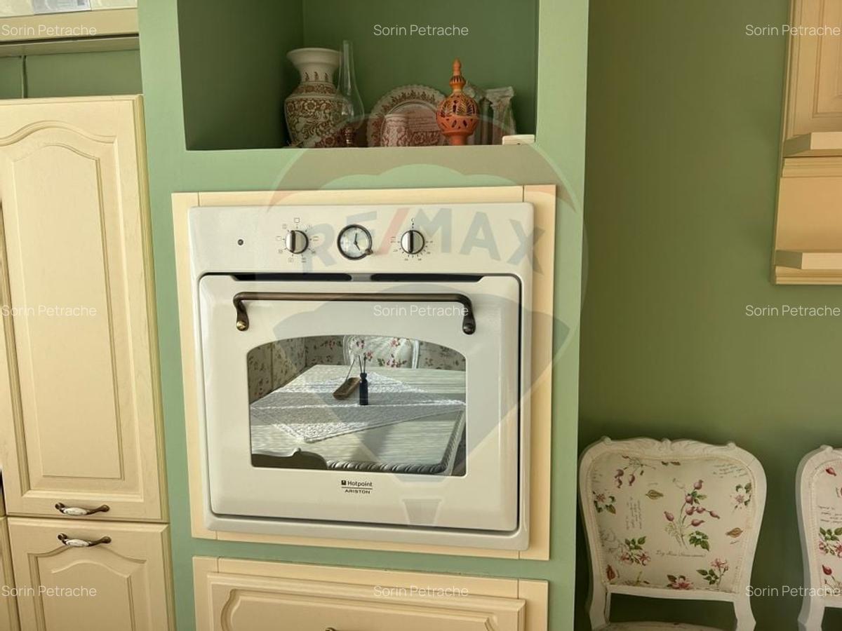 De vanzare apartament de lux pe Blvd. Decebal - 8