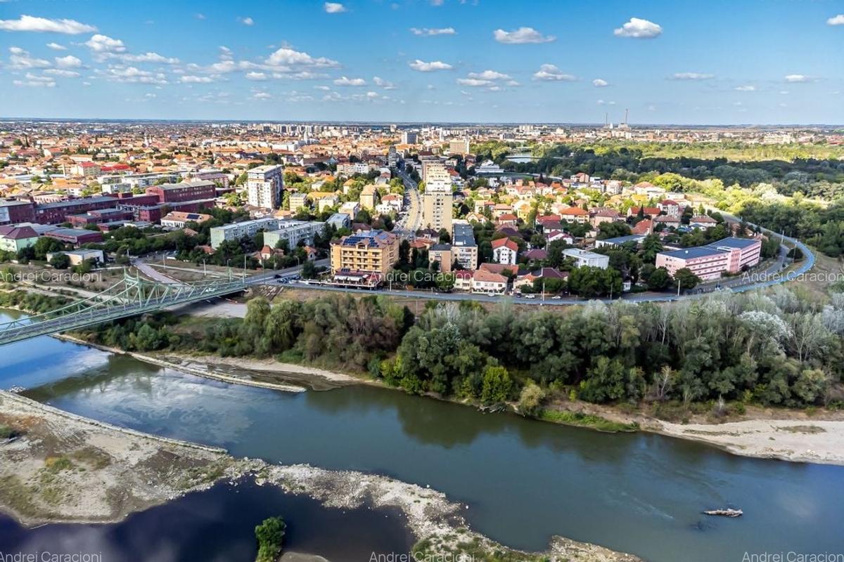 Proprietate rară pe Malul Mureșului confort, intimitate și spațiu - 23