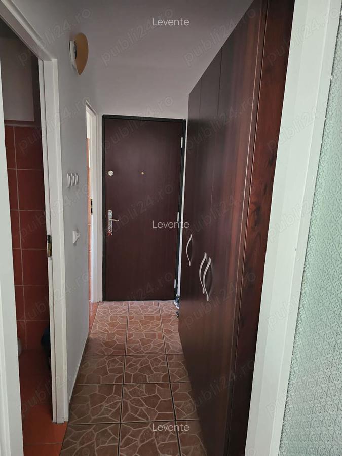 Vand apartament 2 camere - 2