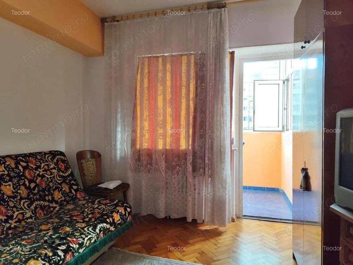 Apartament 3 camere de vanzare, B-dul Dacia, Oradea - 5