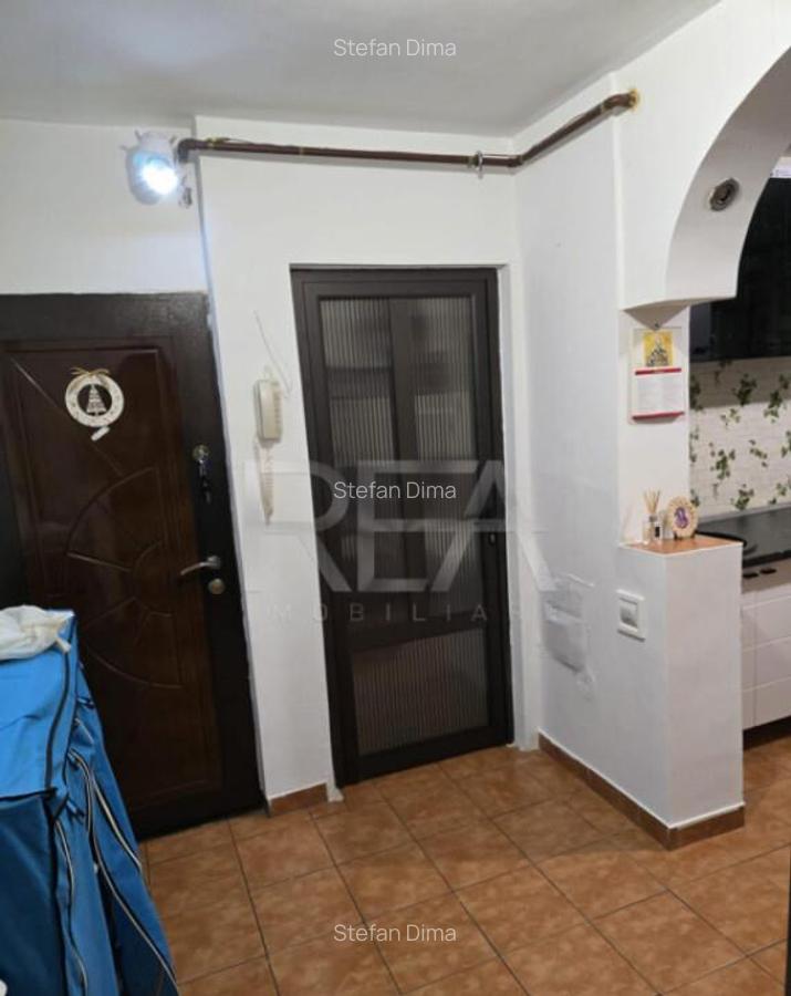 Apartament 3 Camere , Decomandat , Zona Aparatorii Patriei - 11