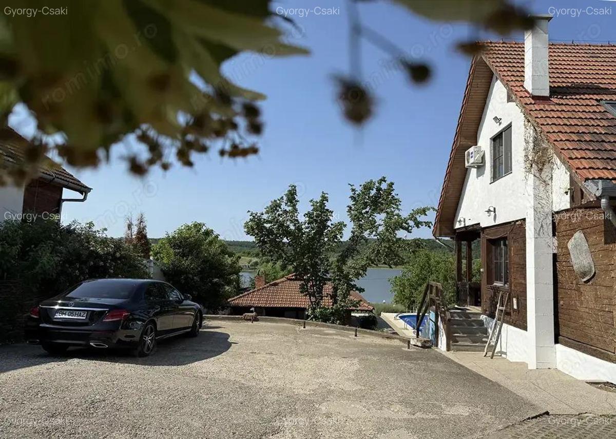 Casa cu piscina Pensiune Restaurant - Pe malul lacului din Paleu - IMOBIHOR - 2