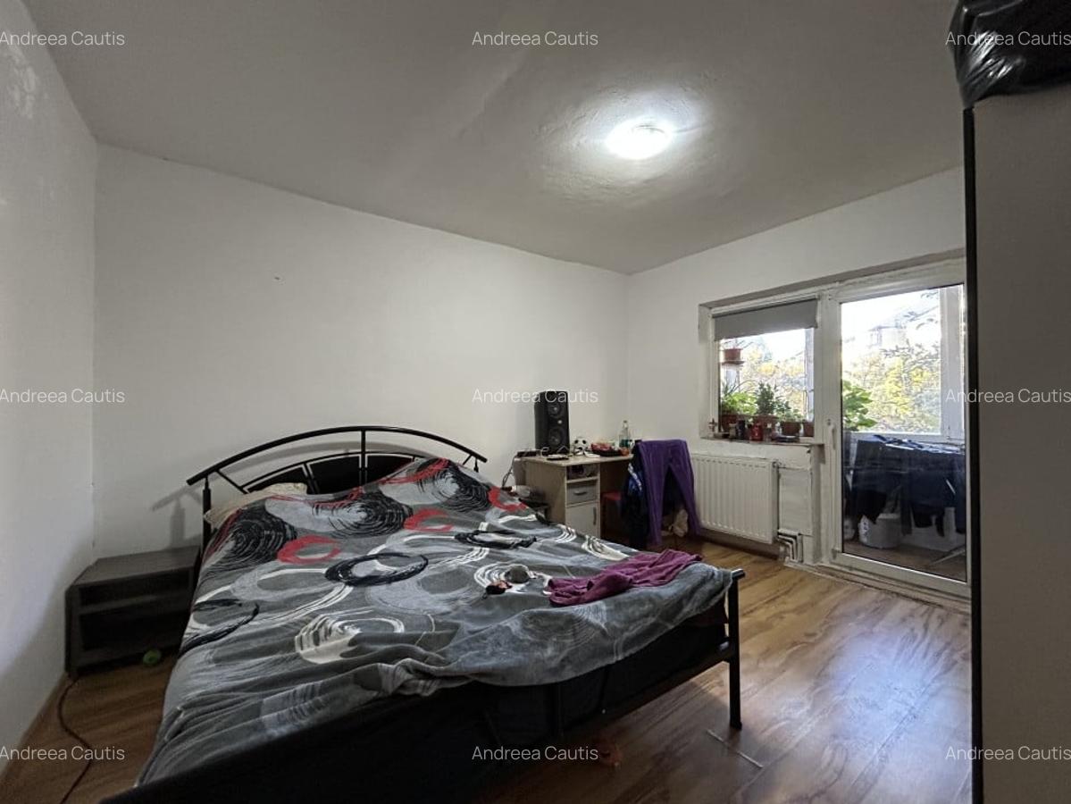 Apartament 4 camere, decomandat, etajul 1, 2 bai, zona Steaua - 5 Apartament 4 camere, decomandat, etajul 1, 2 bai, zona Steaua - 5