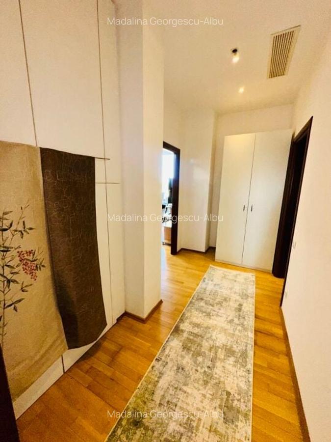 Aleea Privighetorilor- Penthouse 833 mp utili mobilat complet 3600 Euro + TVA - 19