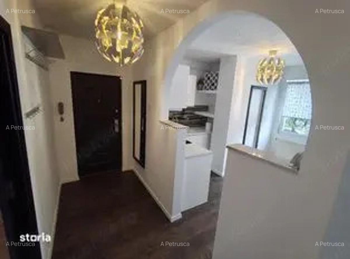 Apt. 3-4 cam, 84 mp, la hochparter, recent renovat, in Tudor Diamant direct de la proprietar. - 2