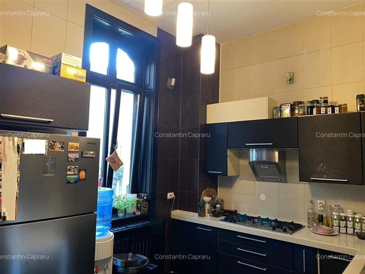 Vila brancoveneasca pretabila: birouri, clinica, ceainarie - 9