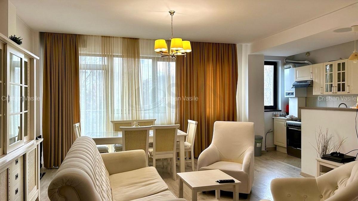 Apartament cu 3 camere semidecomandat în Iancu Nicolae - 2