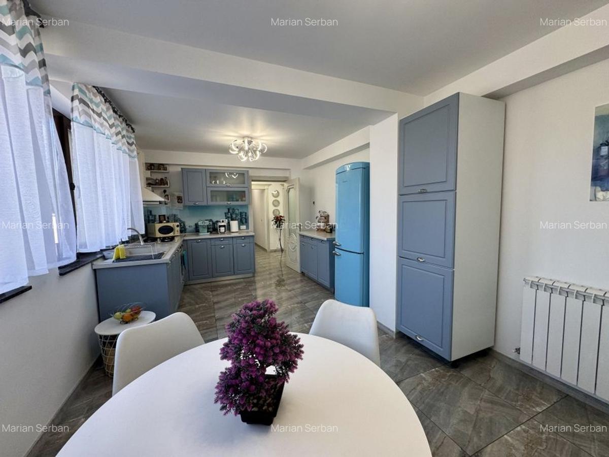 Berceni - VILĂ UNICAT, spațioasă, curte 1.000 mp, la 7 min metrou - 12