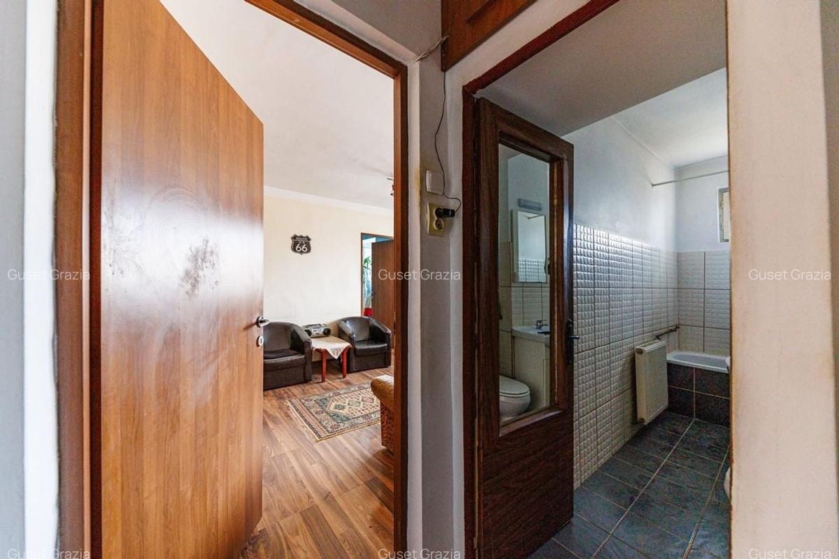 Apartament cu 2 camere semidecomandat, mobilat în Complex Studențesc - 9