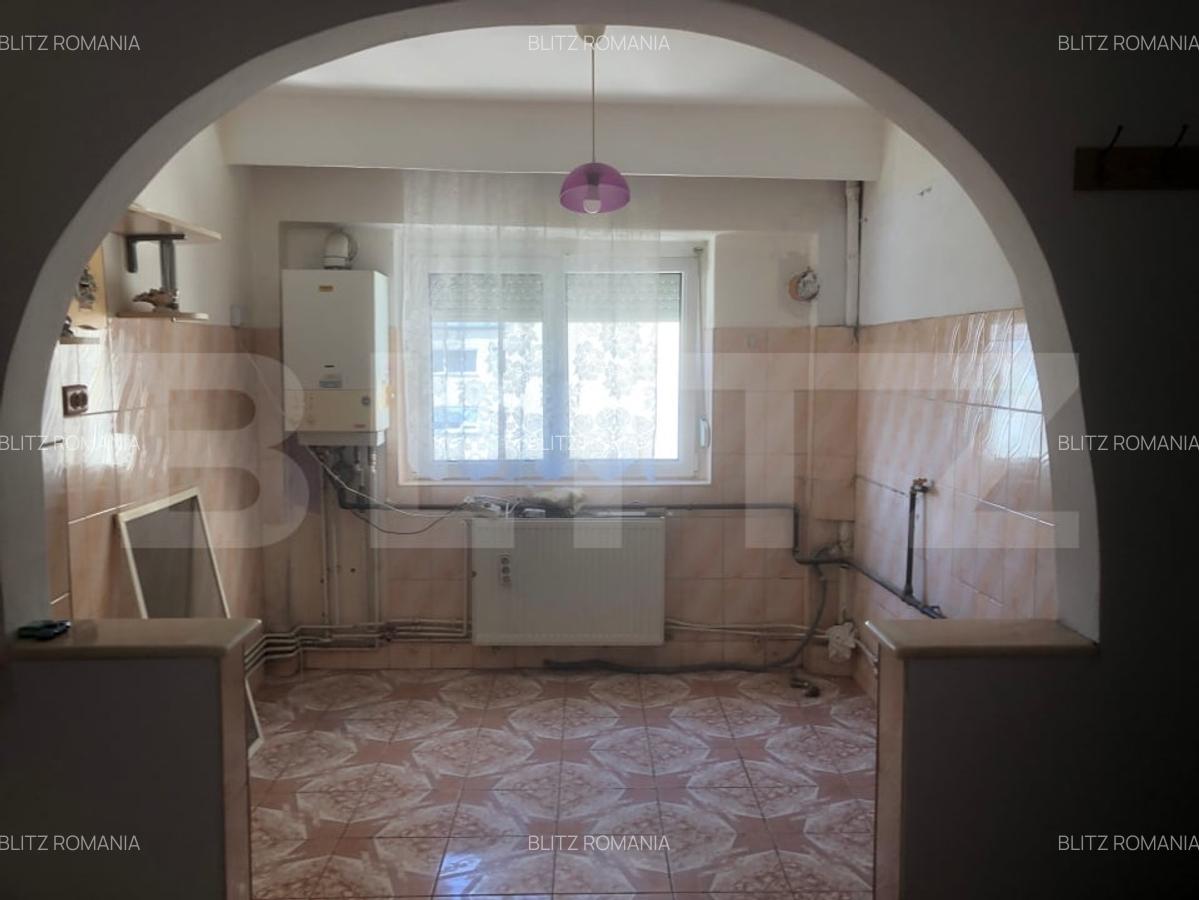Apartament de vanzare, cu 3 camere, 63 mp, zona M16 - 1