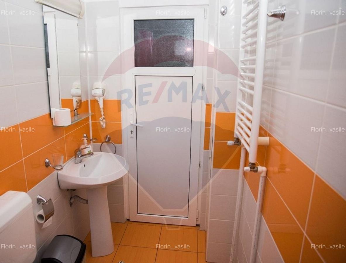 Hotel / Pensiune 3 stele cu 18 camere de vanzare -Busteni - 10