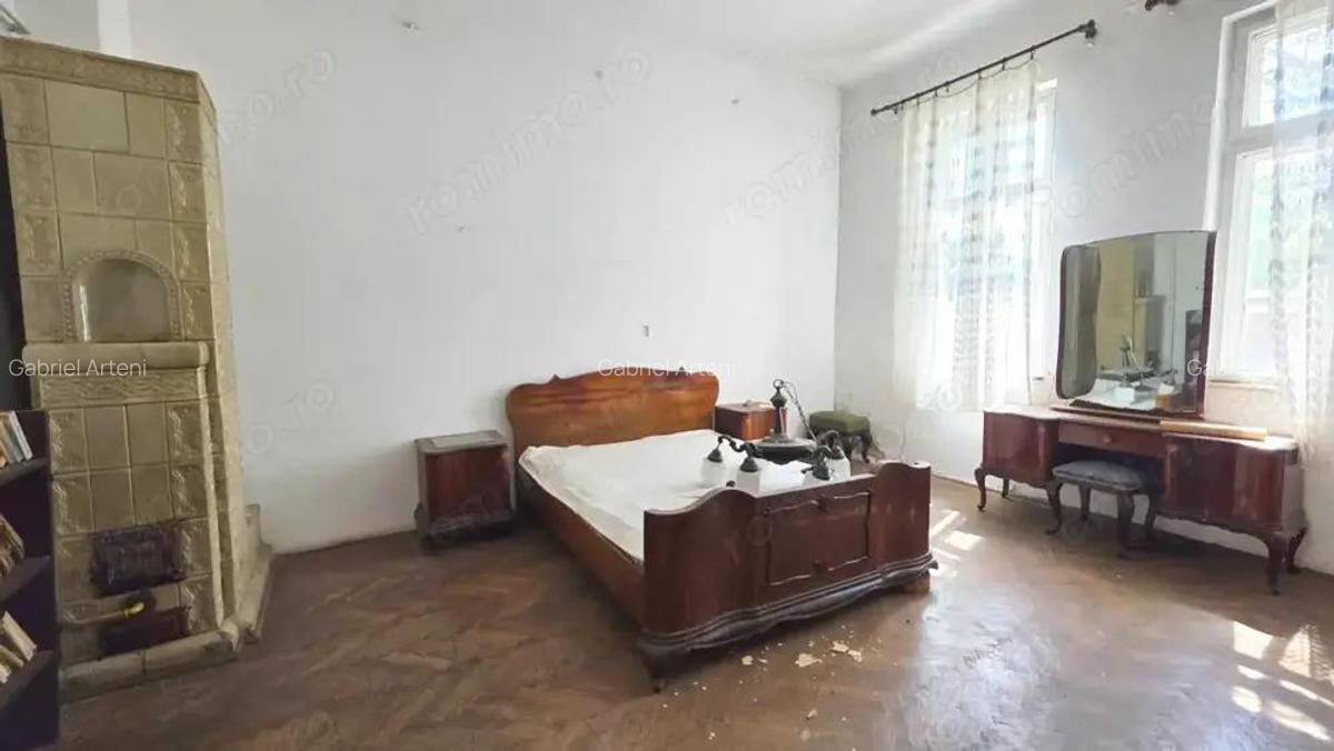 Uranus - O casa de renovat cu potential deosebit! - 20