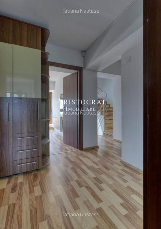 Vanzari Case / Vile Ostratu - proximitatea lacului - 9