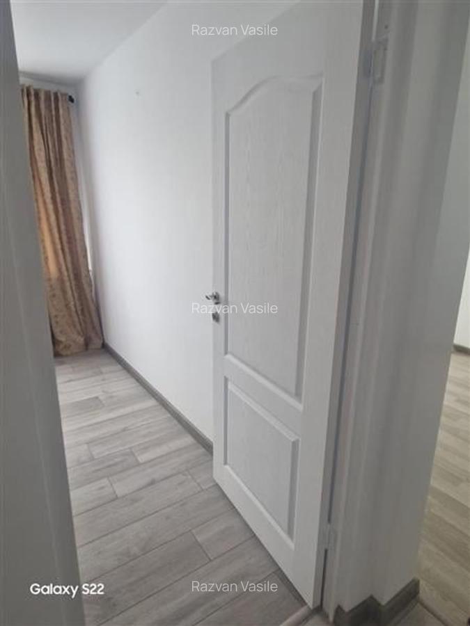 3 camere semidecomandat renovat 2025, in cartier nord în Ploiesti - 2