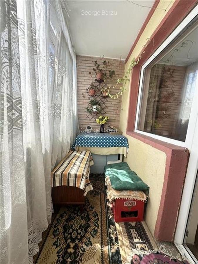 Apartament 3 Camere Decomandat, Etaj Intermediar, zona Km 4-5 - 10