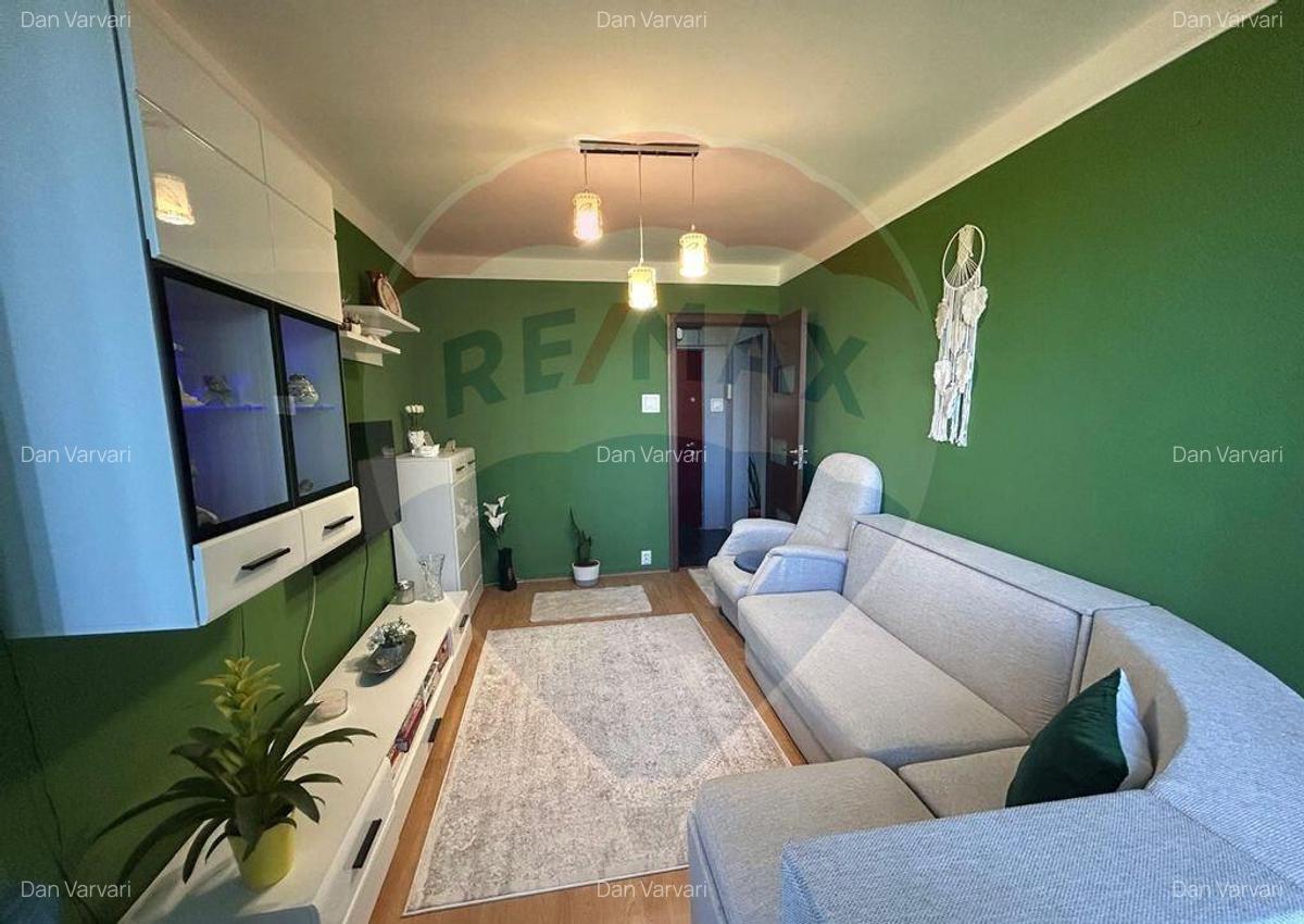 Apartament 3 camere in zona Central (zona OMV) Salonta - 12