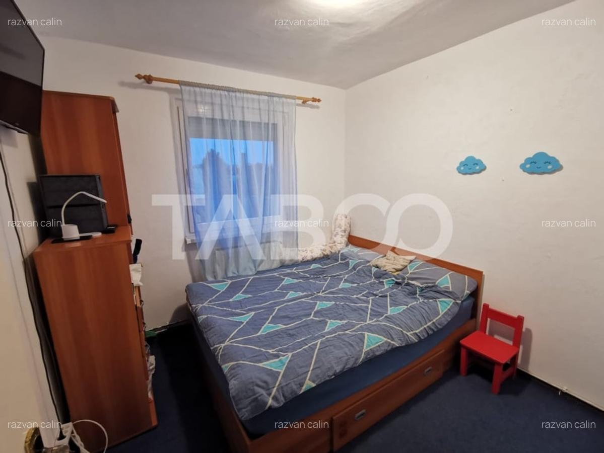 Apartament cu 2 camere semidecomandate la etajul 3 strada Plugarilor - 6