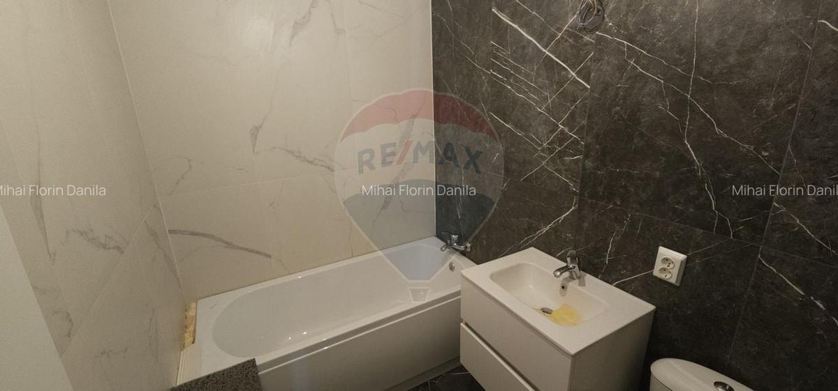Apartament cu 3 camere de vanzare in zona Andronache - 6