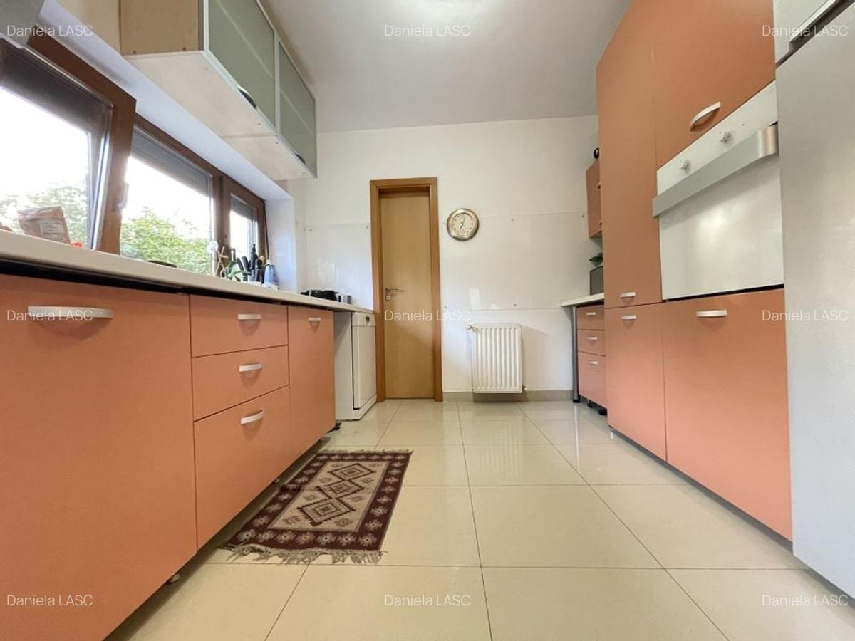 Casă cu 4 camere în Torontalului - 4