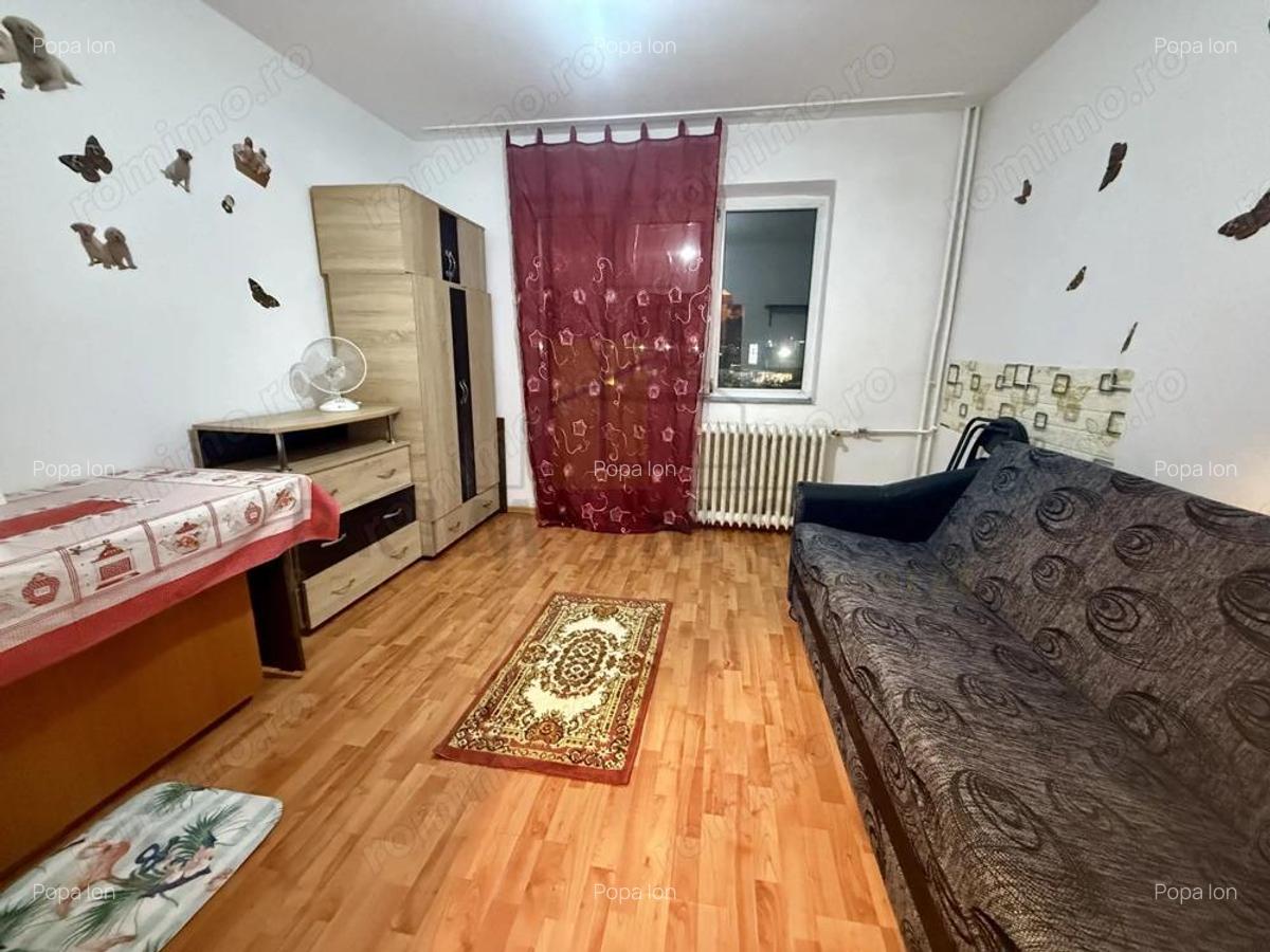 Garsoniera, Kaufland Nicolina, Inita - 1