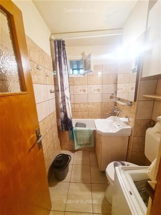 Apartament cu 3 camere semidecomandat în Astra - 7
