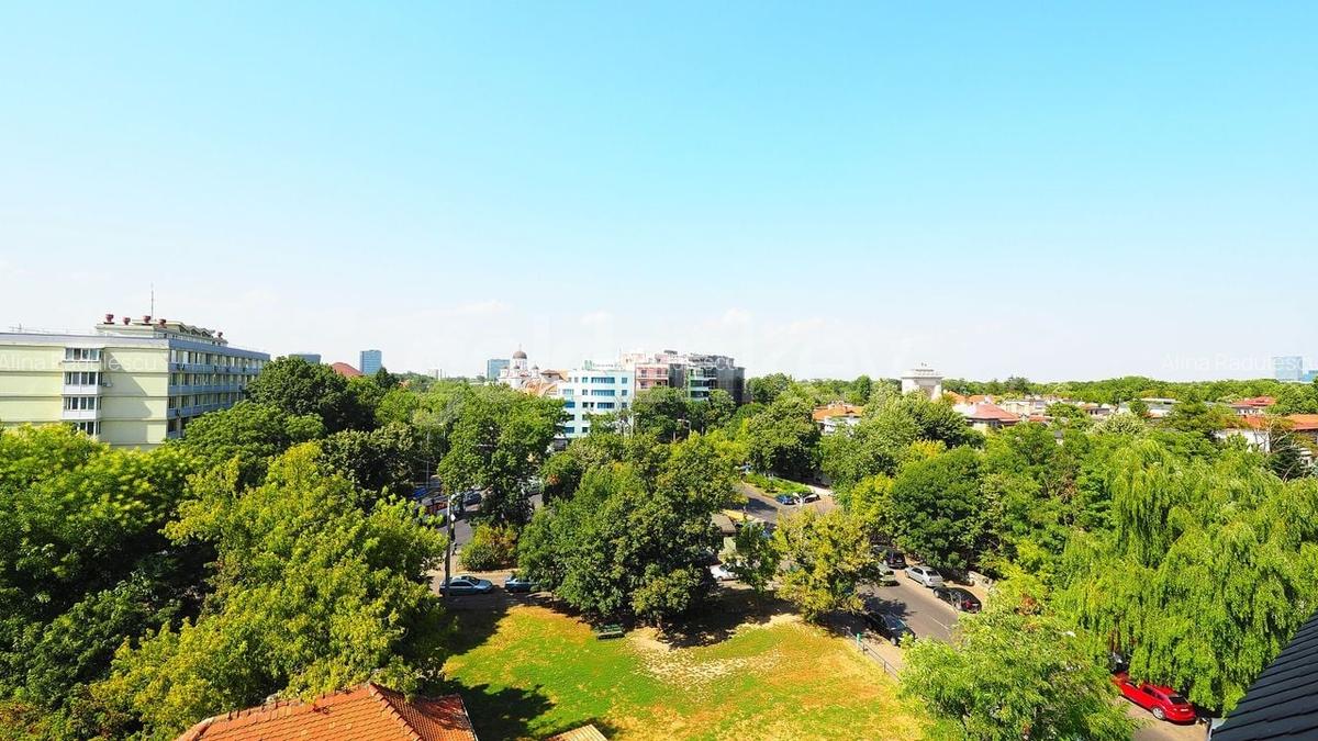 Apartament generos cu 5 camere si vedere superba | 240mpc - 1 Apartament generos cu 5 camere si vedere superba | 240mpc - 1