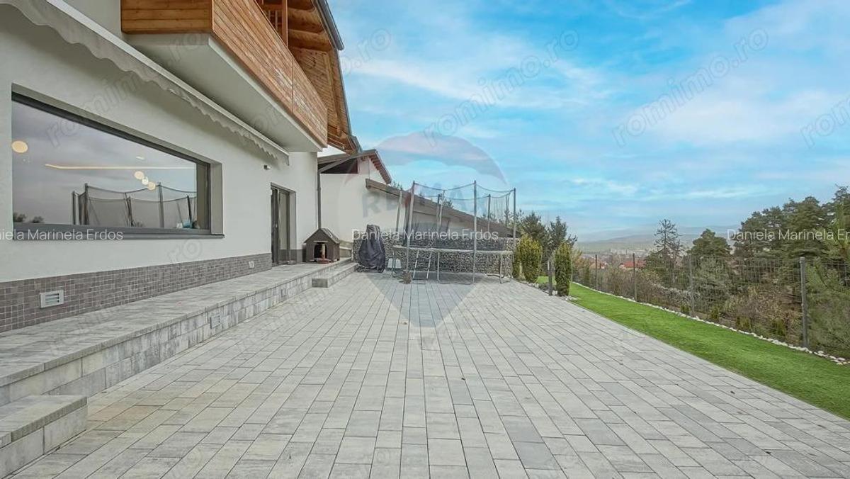 Vila moderna cu vedere spre padure Poiana Angelescu - 11