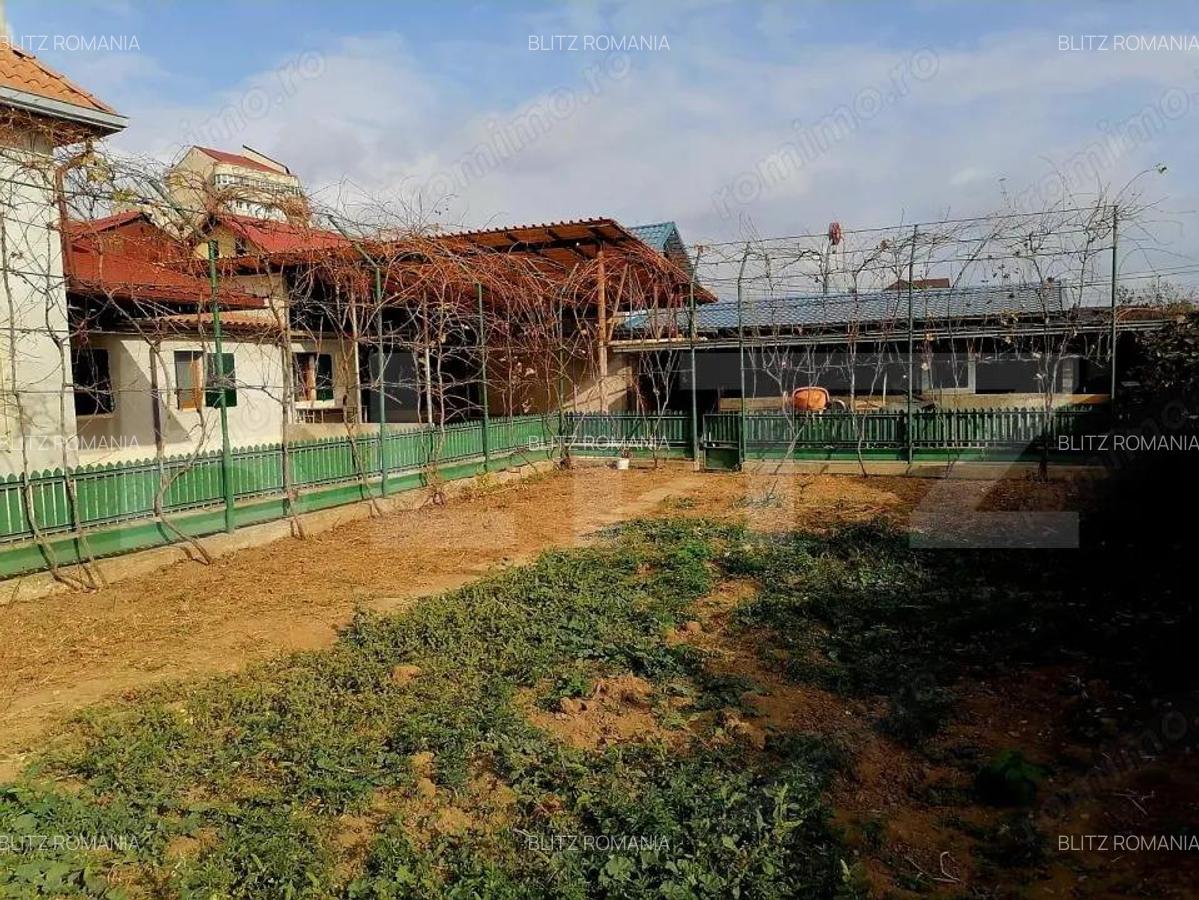 Casa cocheta ?i spa?ioasa in Targoviste - 9