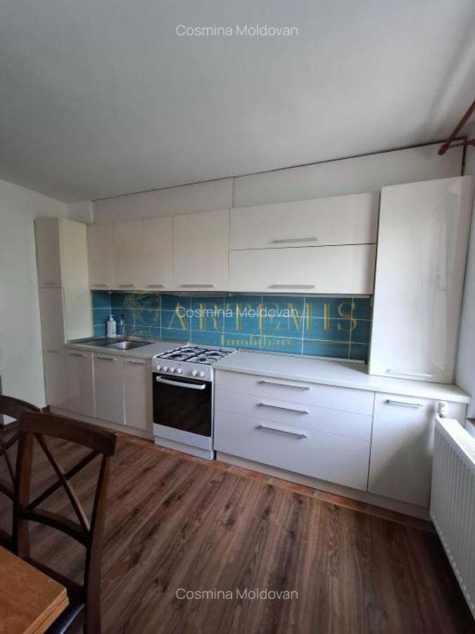 Apartament de 3 camere, decomandat, 68 mp., zona Independentei - 1