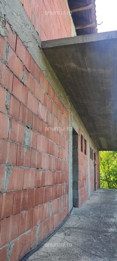 Branesti, Islaz, pret pentru toata proprietatea, doua duplex-uri alaturate - 12