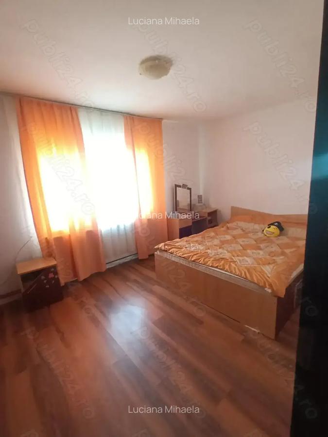 De vanzare apartament 2 camere - 4